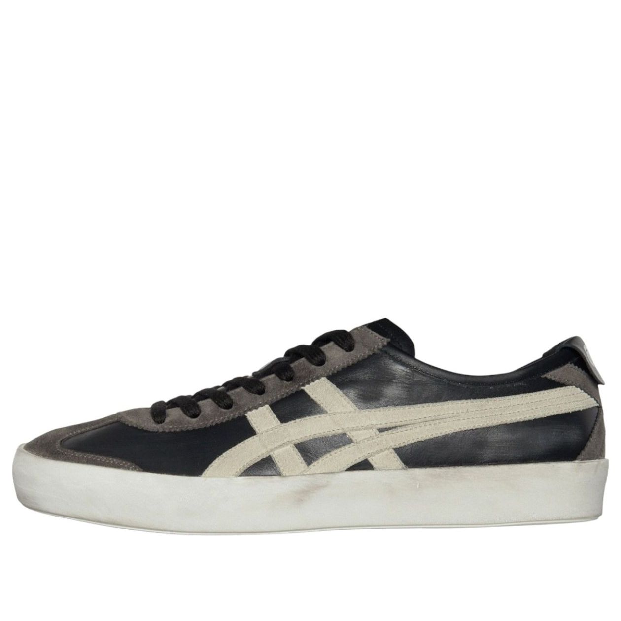 Onitsuka Tiger Mexico 66, итальянское производство, цвет «Черно-белый»
Onitsuka Tiger Mexico 66, итальянское производство, цвет «Черно-белый»