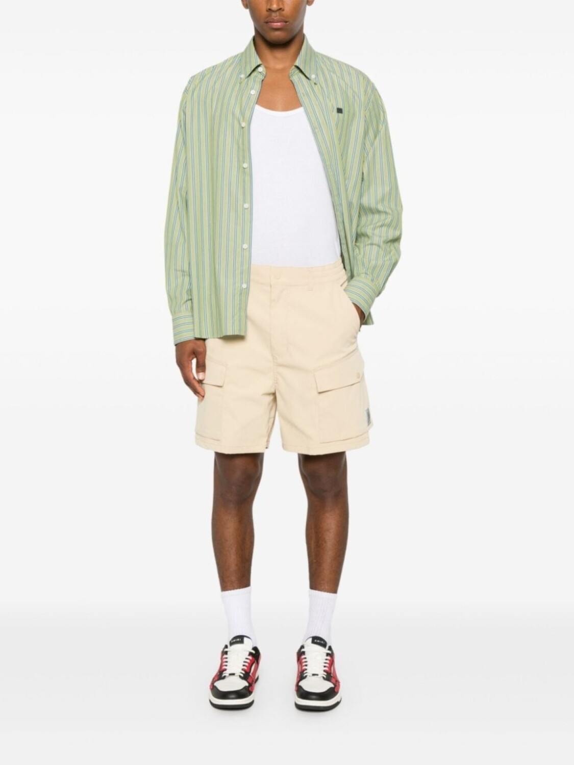 Carhartt WIP шорты Барто, нейтральный цвет
Carhartt WIP шорты Барто, нейтральный цвет