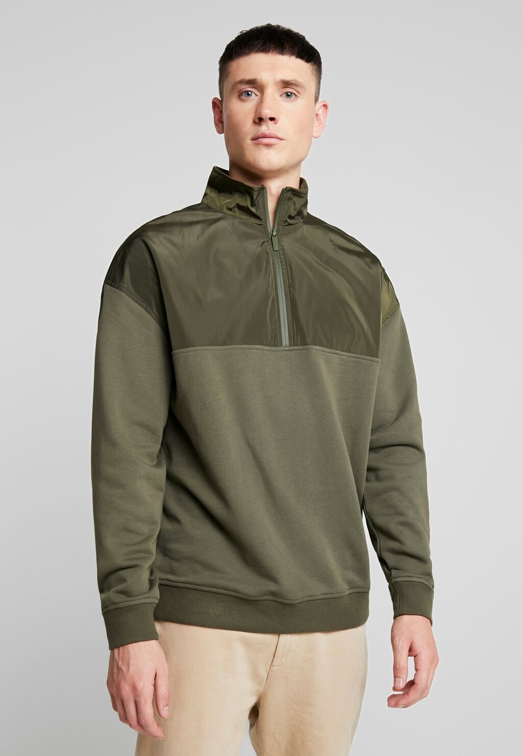 Толстовка MILITARY TROYER Urban Classics, цвет olive
Толстовка MILITARY TROYER Urban Classics, цвет olive