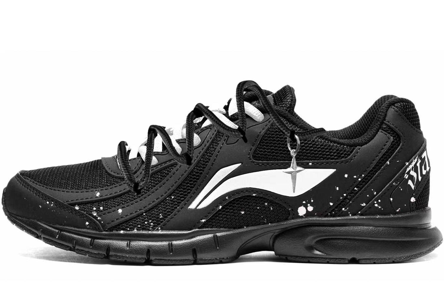 LINING Кроссовки Zero March 7th мужские низкие White
LINING Кроссовки Zero March 7th мужские низкие White