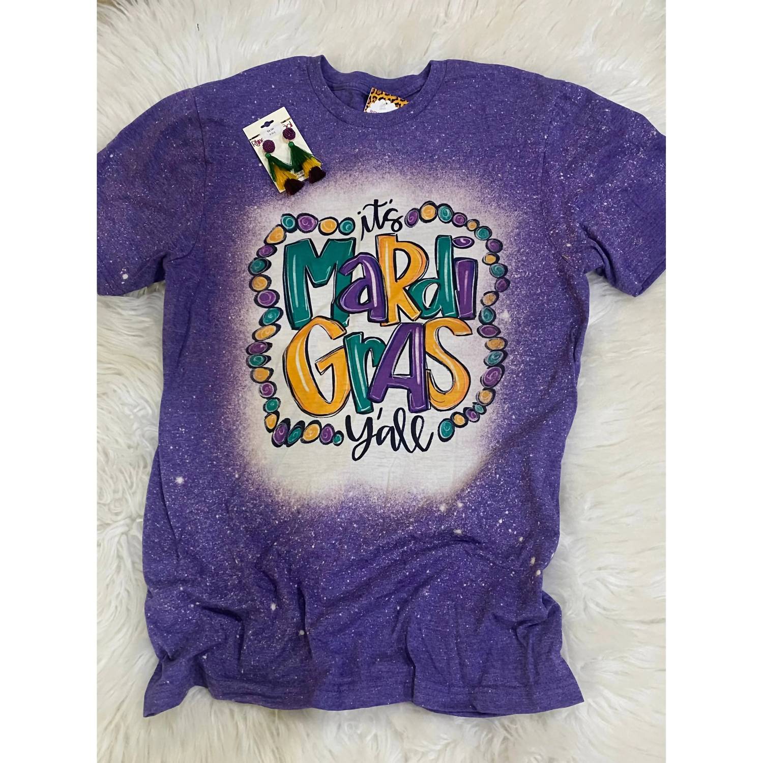 Женская футболка It's Mardi Gras Y'all Bleached фиолетового цвета Southern Backroad Tees
Женская футболка It's Mardi Gras Y'all Bleached фиолетового цвета Southern Backroad Tees