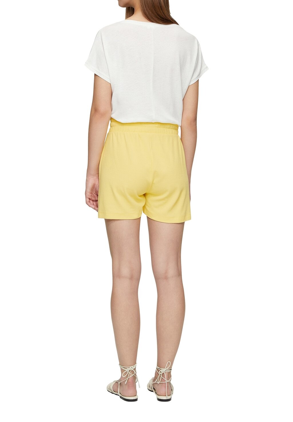 Шорты QS, темно-желтый
Шорты QS, темно-желтый