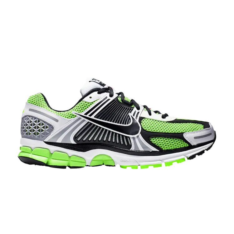 Кроссовки Nike Air Zoom Vomero 5 SE SP, зеленый
Кроссовки Nike Air Zoom Vomero 5 SE SP, зеленый