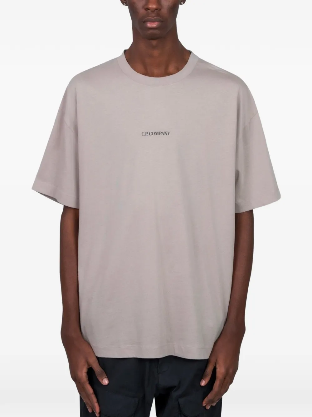 Футболка с принтом логотипа C.P. Company, бежевый
Футболка с принтом логотипа C.P. Company, бежевый