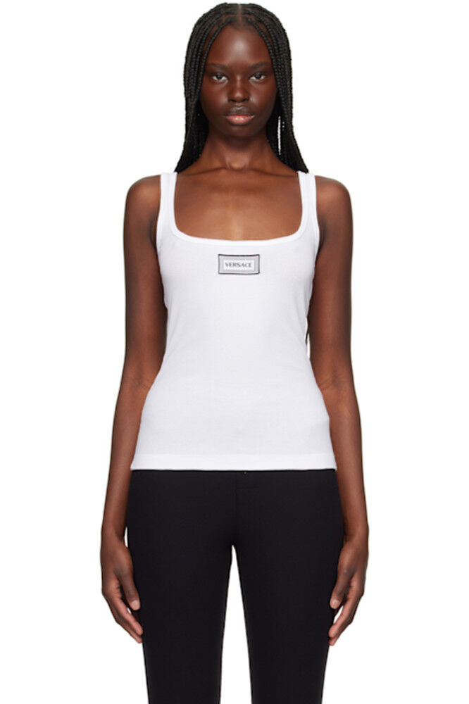 Белая майка с вышитыми нашивками и рубчиком Versace Underwear
Белая майка с вышитыми нашивками и рубчиком Versace Underwear