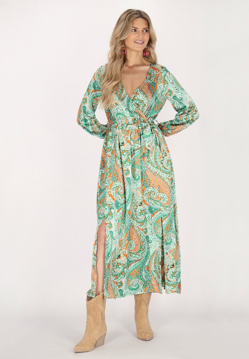 Дневное платье usha, зеленый 
Дневное платье usha, зеленый