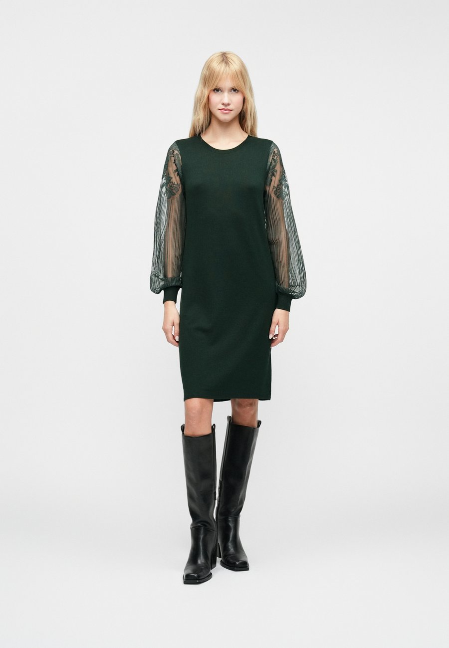 Платье ONLY ONLLACEY O NECK DRESS, Scarab /Olive
Платье ONLY ONLLACEY O NECK DRESS, Scarab /Olive