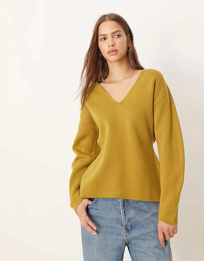 Топ ASOS DESIGN с глубоким V-образным вырезом и талией зеленого цвета
Топ ASOS DESIGN с глубоким V-образным вырезом и талией зеленого цвета