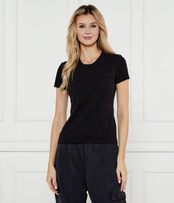 Футболка женская Ea7 облегающего кроя однотонная, черный
Футболка женская Ea7 облегающего кроя однотонная, черный