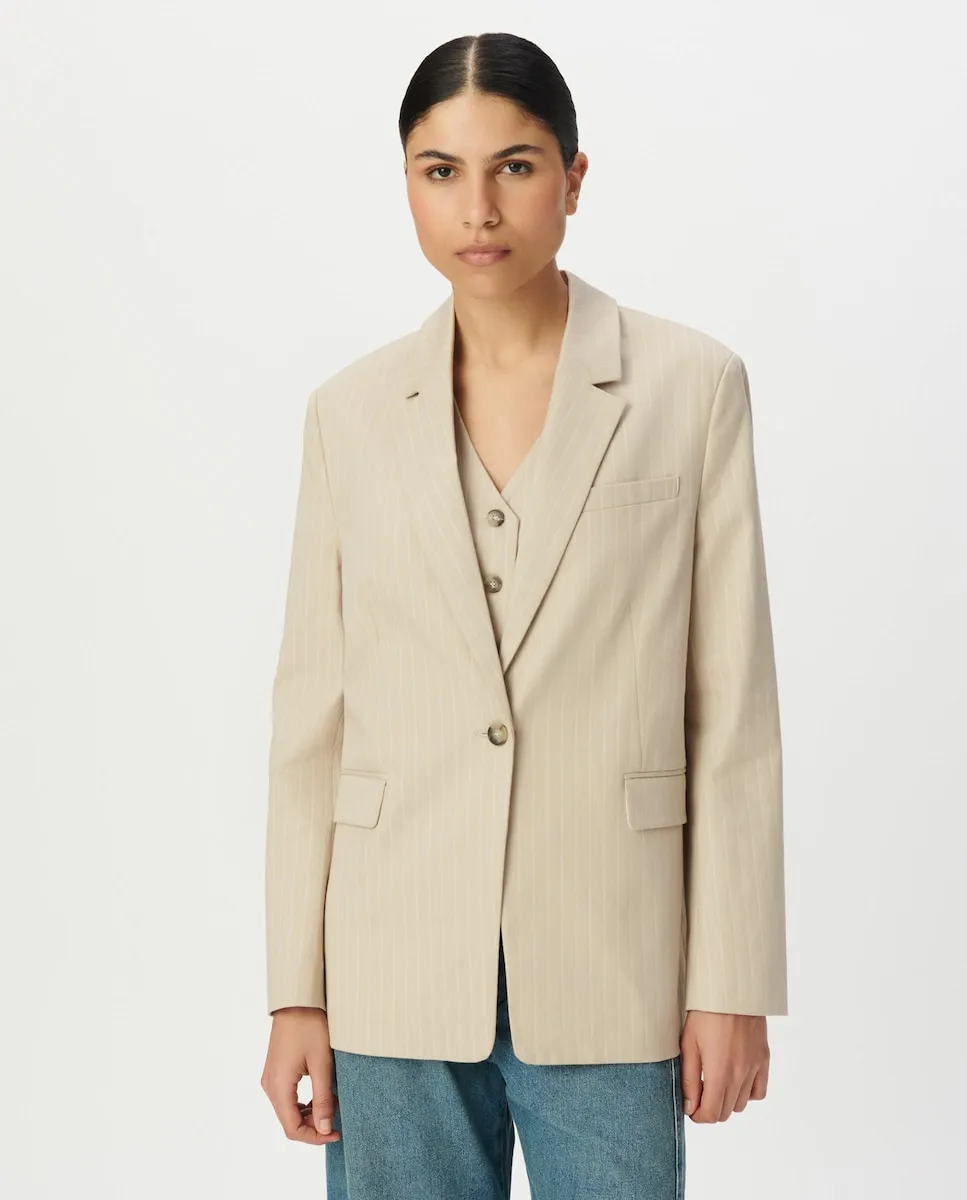 Женский полосатый блейзер с карманами Ikks, бежевый
Женский полосатый блейзер с карманами Ikks, бежевый