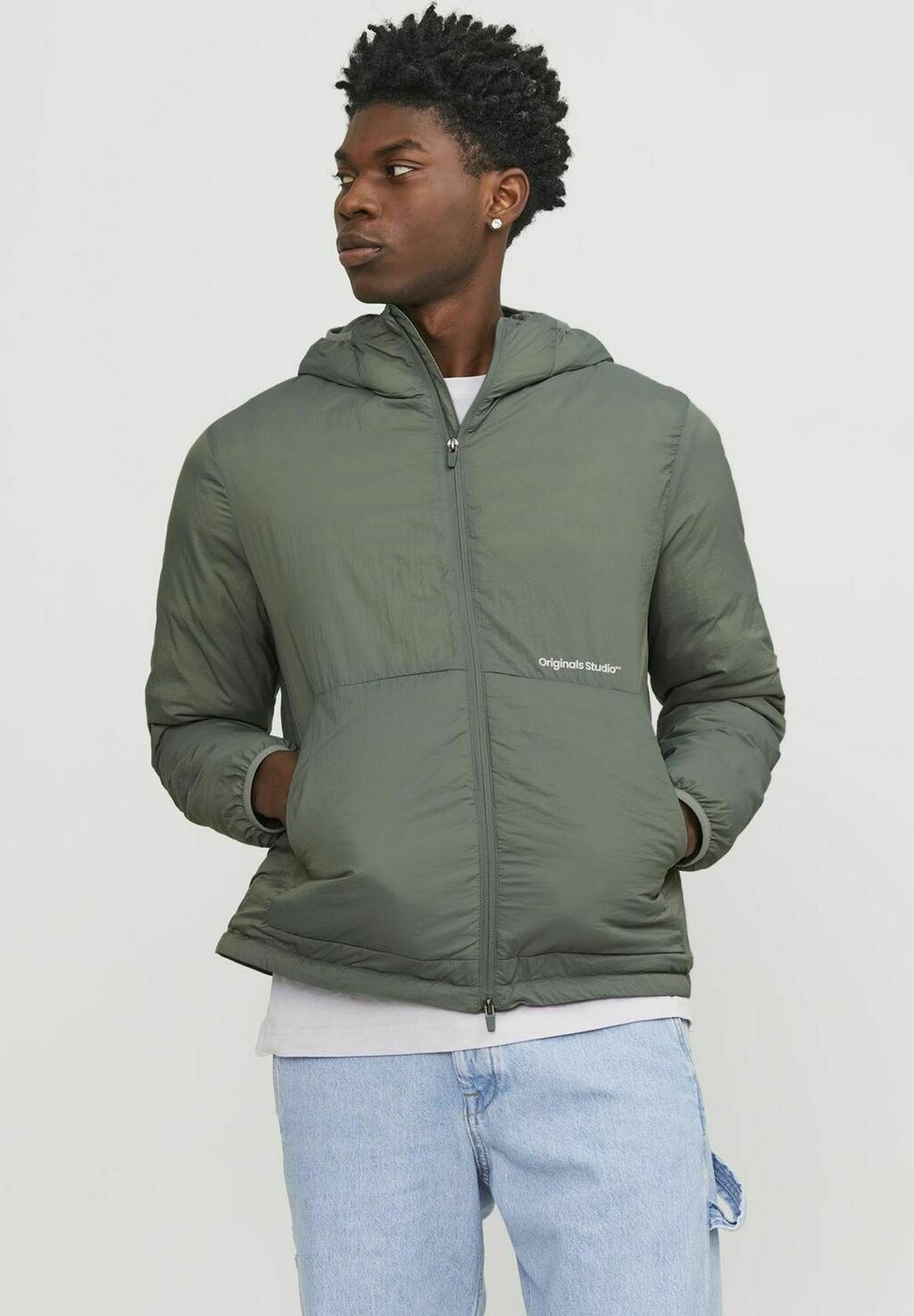 Куртка демисезонная Jack & Jones, цвет laurel wreath
Куртка демисезонная Jack & Jones, цвет laurel wreath