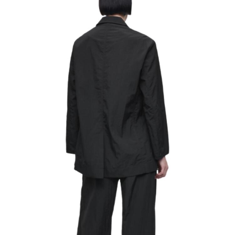 Деловой костюм женский черный Cos
Деловой костюм женский черный Cos