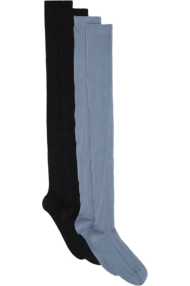 Baserange Комплект из двух пар черных и синих хлопковых носков выше колена в рубчик
Baserange Комплект из двух пар черных и синих хлопковых носков выше колена в рубчик