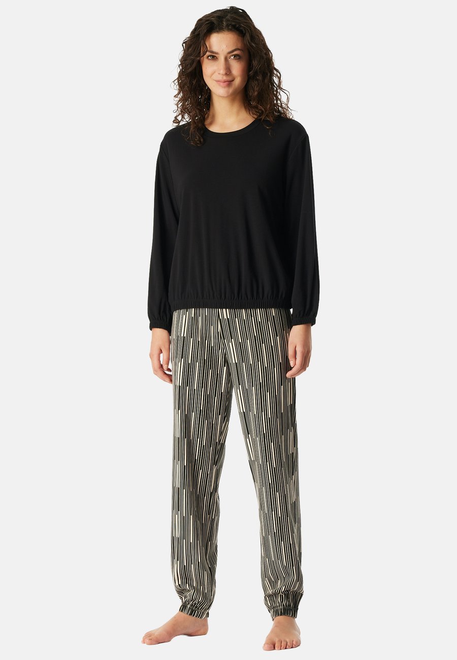 Пижамный комплект Schiesser SET, Schwarz/Black
Пижамный комплект Schiesser SET, Schwarz/Black