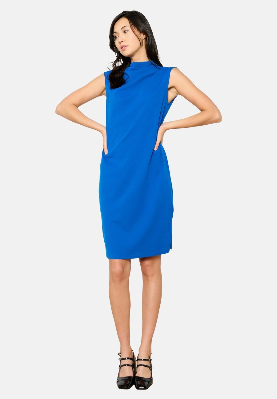 Платье LolaLiza Day dress, Blue Denim/Blue
Платье LolaLiza Day dress, Blue Denim/Blue