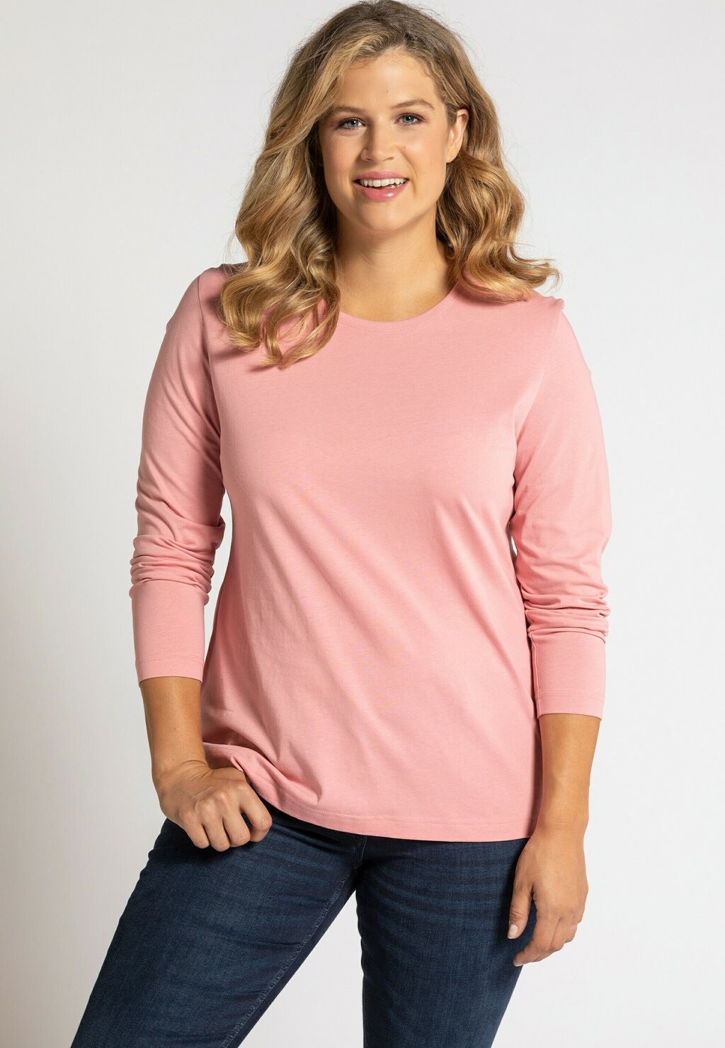 Топ с длинными рукавами TAILLES COL ROND Ulla Popken, светло-красный
Топ с длинными рукавами TAILLES COL ROND Ulla Popken, светло-красный