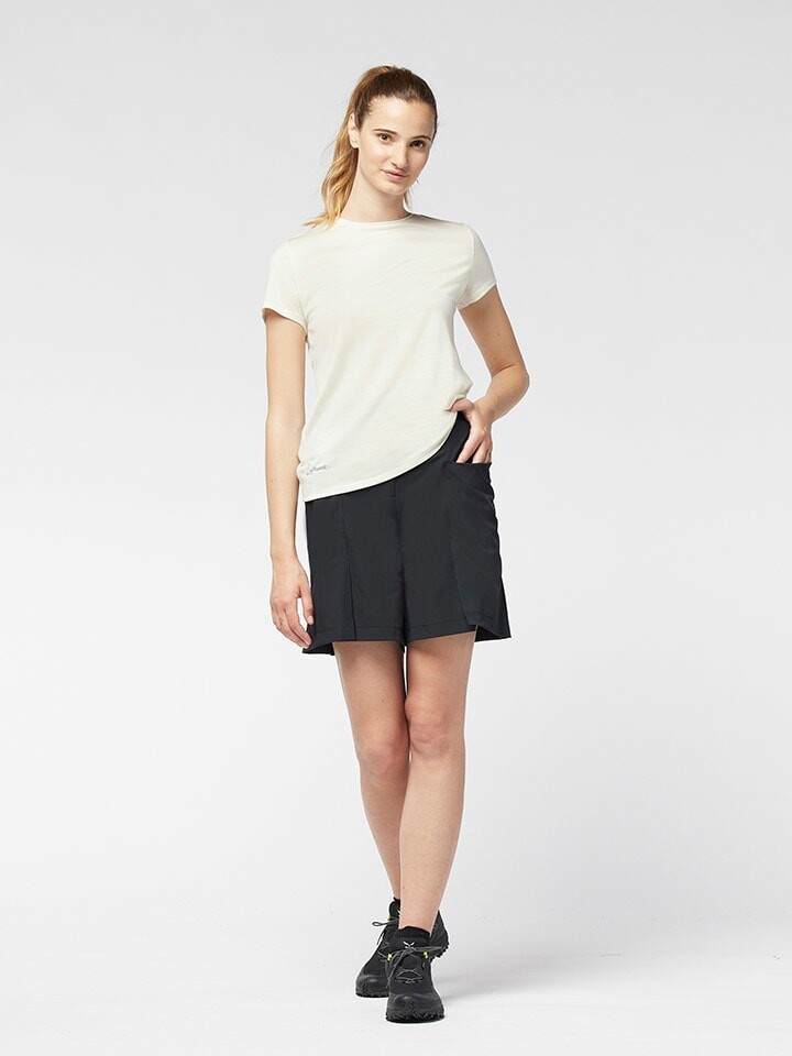 Спортивные шорты LaMunt Trekkinghosenrock Giulia, черный
Спортивные шорты LaMunt Trekkinghosenrock Giulia, черный