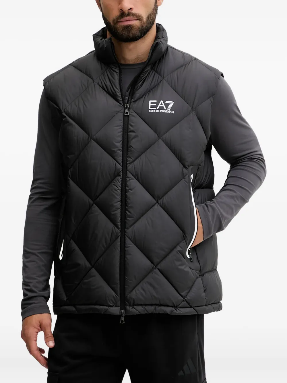 Стеганый жилет с логотипом Ea7 Emporio Armani, черный
Стеганый жилет с логотипом Ea7 Emporio Armani, черный