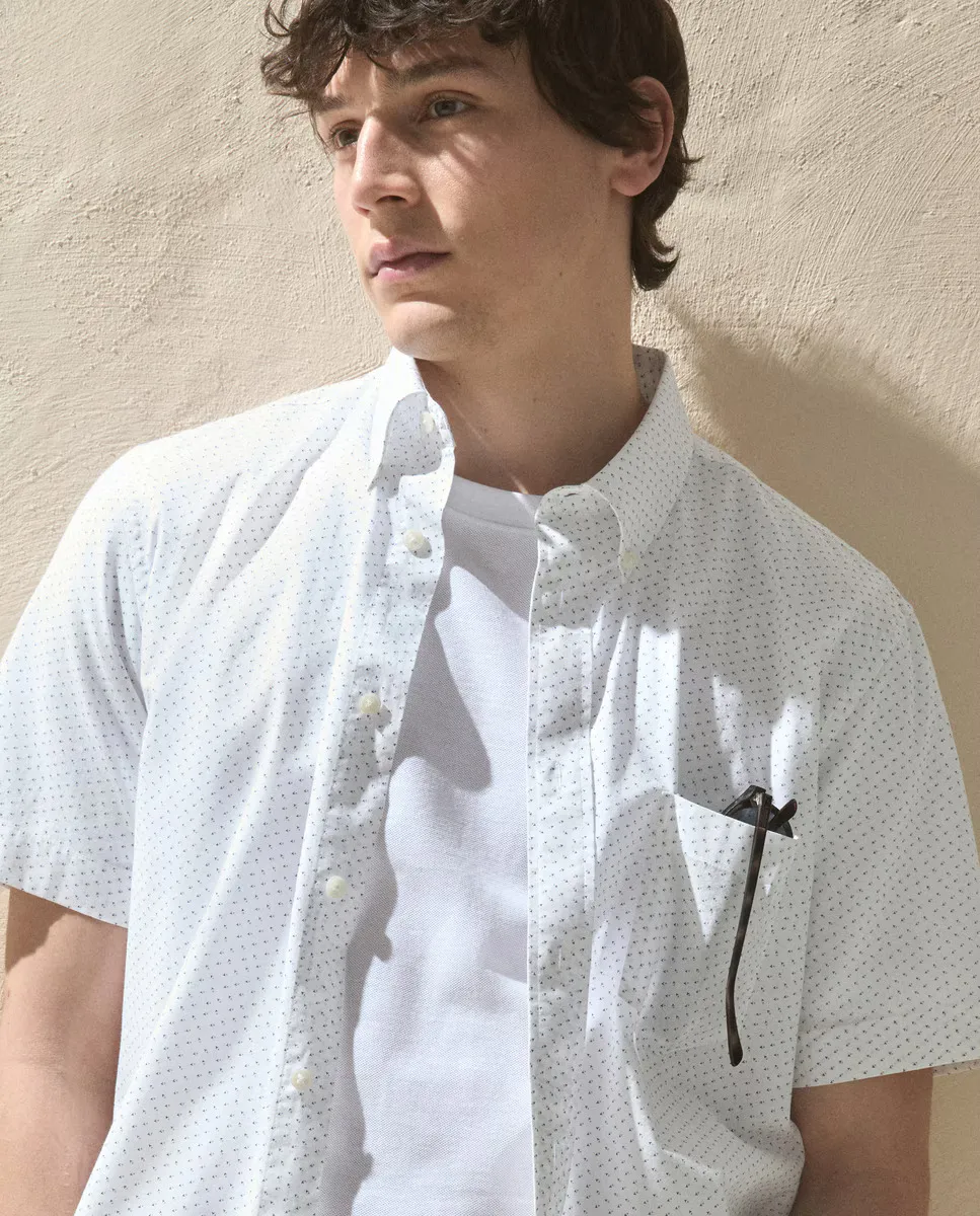 Мужская рубашка с короткими рукавами и принтом Dustin, белый
Мужская рубашка с короткими рукавами и принтом Dustin, белый