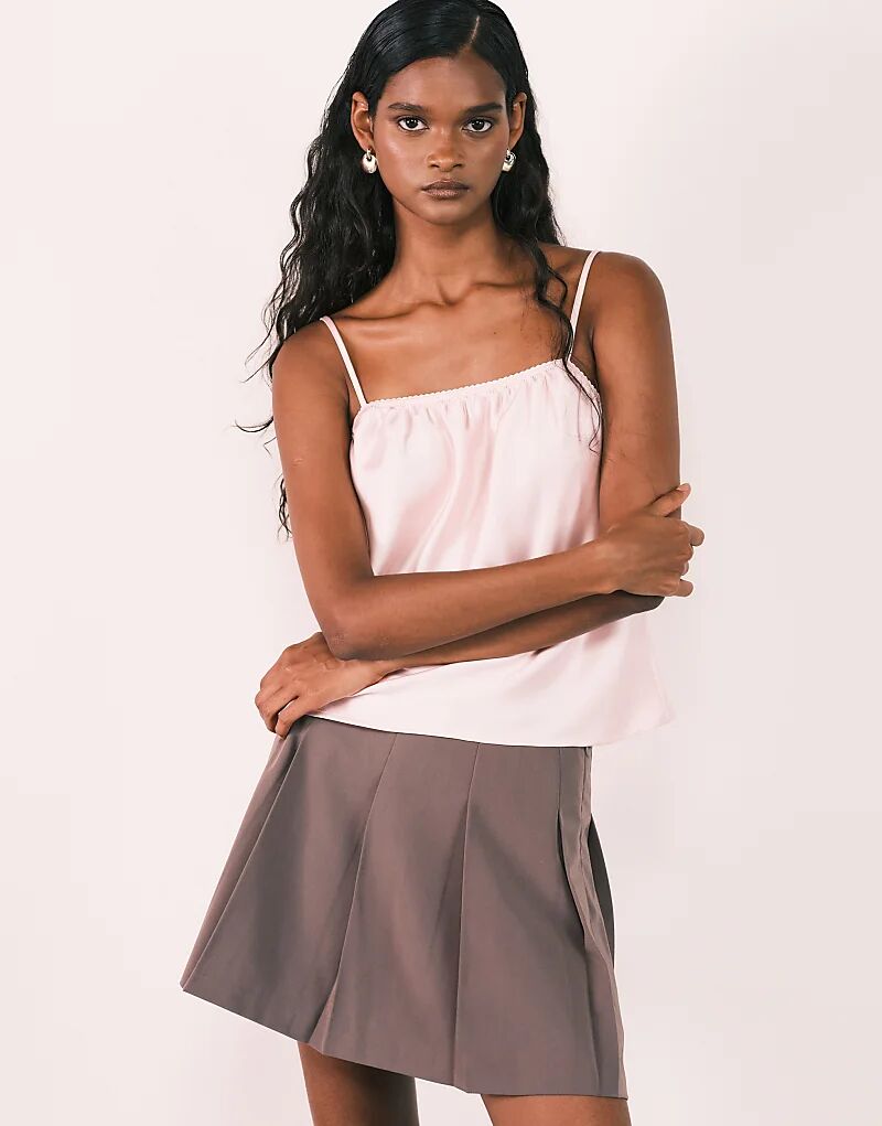 Атласный топ ASOS DESIGN с деталями нижнего белья розового цвета
Атласный топ ASOS DESIGN с деталями нижнего белья розового цвета