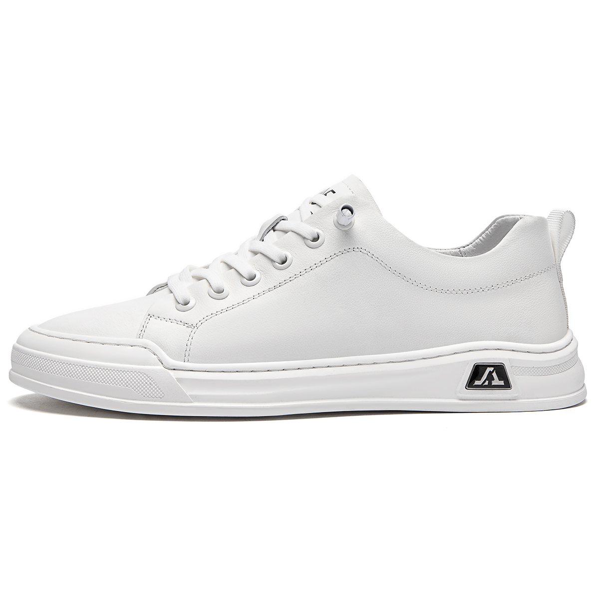 15 MINS Низкие мужские кроссовки белого цвета
15 MINS Низкие мужские кроссовки белого цвета