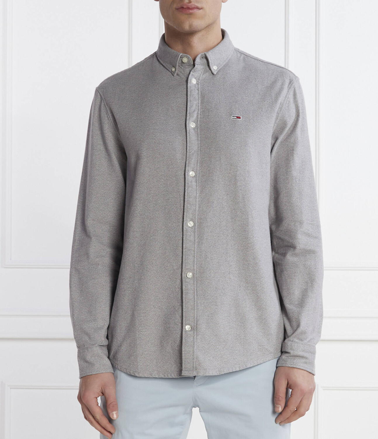 Рубашка Tommy Jeans Regular Fit, серый
Рубашка Tommy Jeans Regular Fit, серый