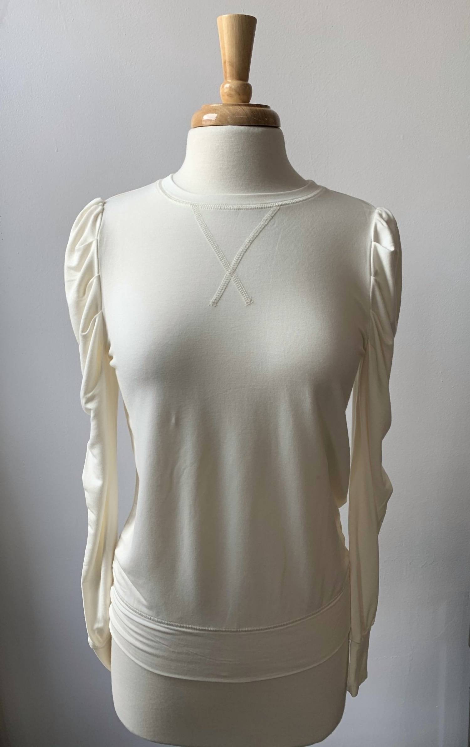 Топ с рукавами-фонариками в кремовом цвете bobi
Топ с рукавами-фонариками в кремовом цвете bobi