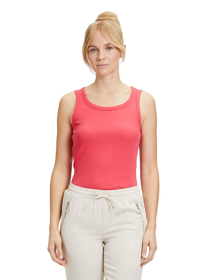 CARTOON Топ розового цвета
CARTOON Топ розового цвета