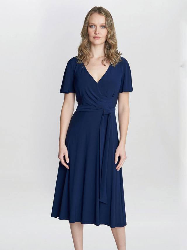 Трикотажное платье с эффектом обертывания donna Gina Bacconi, темно-синий
Трикотажное платье с эффектом обертывания donna Gina Bacconi, темно-синий