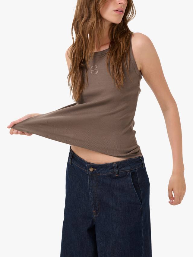 Майка-джерси Mandy Rib Slim Fit MY ESSENTIAL WARDROBE, Major Brown
Майка-джерси Mandy Rib Slim Fit MY ESSENTIAL WARDROBE, Major Brown