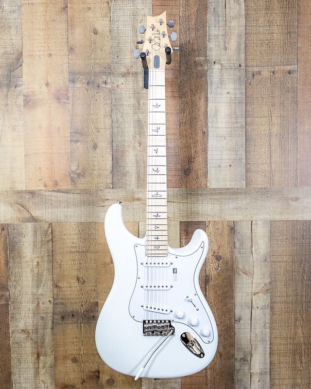 Электрогитара PRS Silver Sky Frost White, Maple Neck, Electric Guitar w/Gig Bag
Электрогитара PRS Silver Sky Frost White, Maple Neck, Electric Guitar w/Gig Bag
