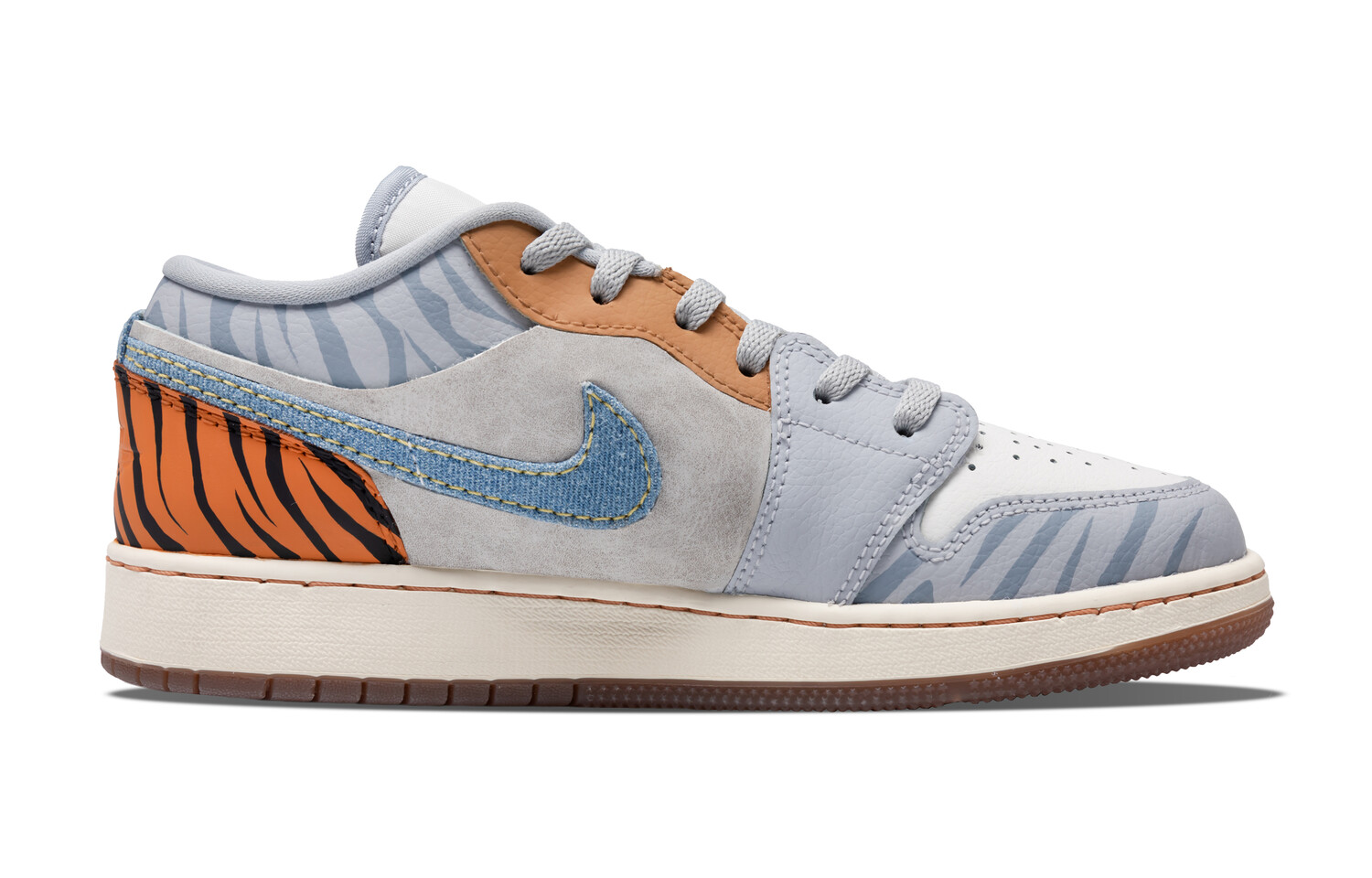 Кроссовки Air Jordan 1 Skateboarding Shoes Women's Low-top White/Blue, белый/синий
Кроссовки Air Jordan 1 Skateboarding Shoes Women's Low-top White/Blue, белый/синий