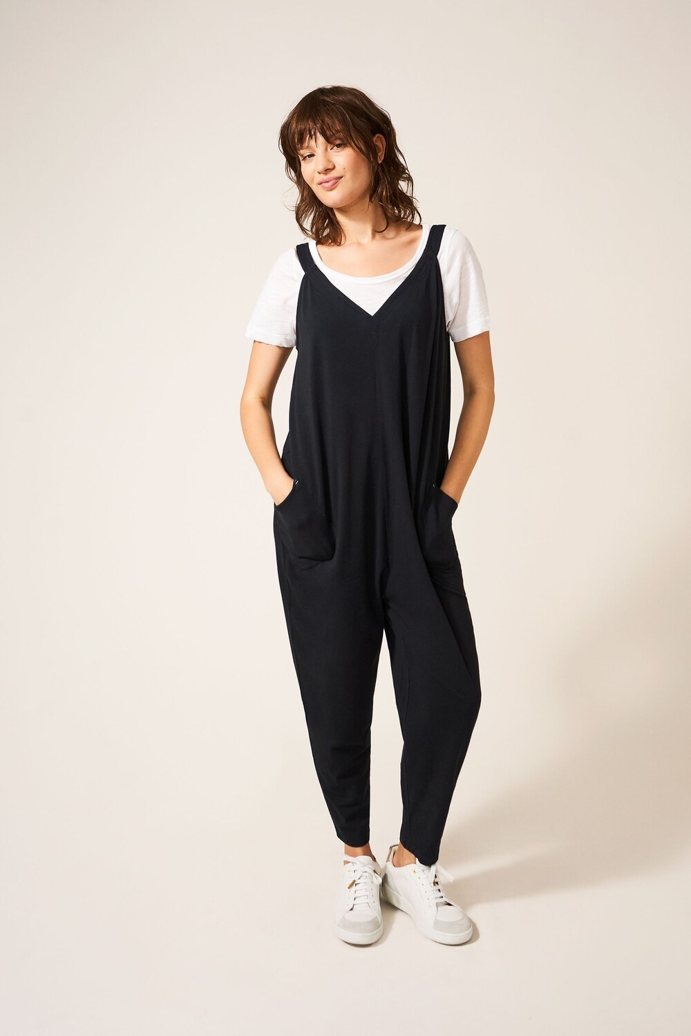 Комбинезон Selina из джерси White Stuff, черный 
Комбинезон Selina из джерси White Stuff, черный