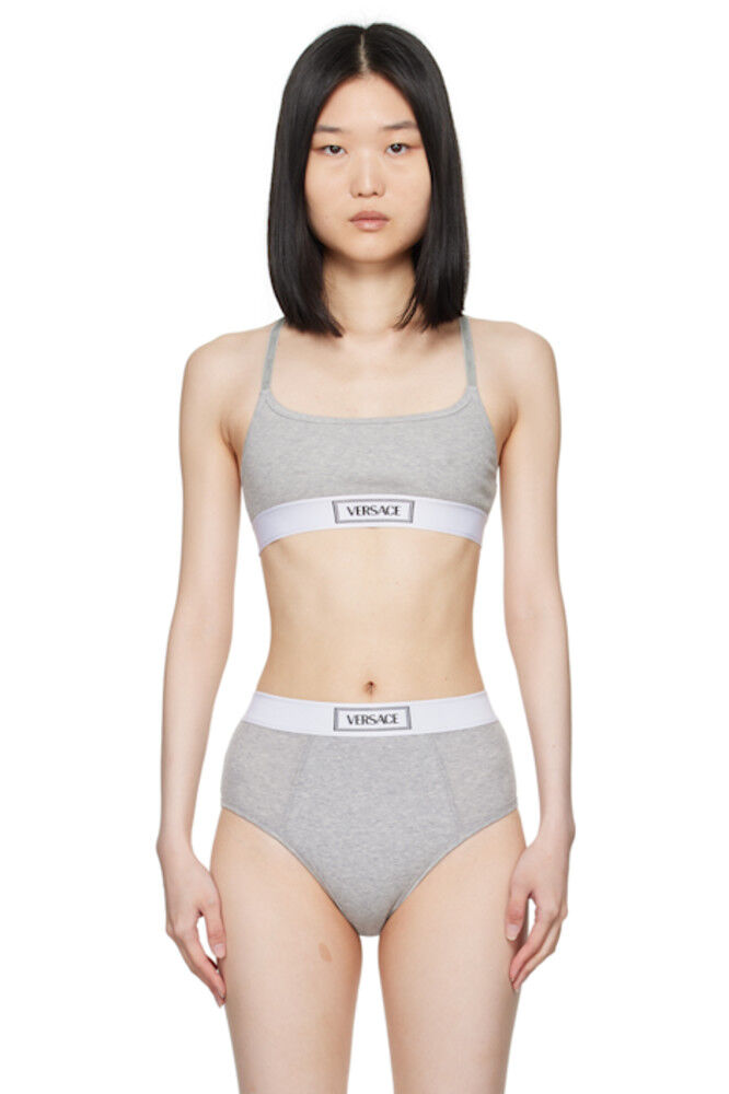 Серый бюстгальтер с круглым вырезом Versace Underwear
Серый бюстгальтер с круглым вырезом Versace Underwear