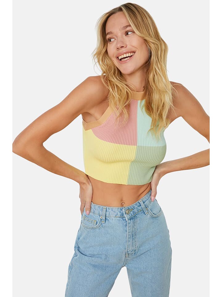 Топ trendyol, красочный
Топ trendyol, красочный