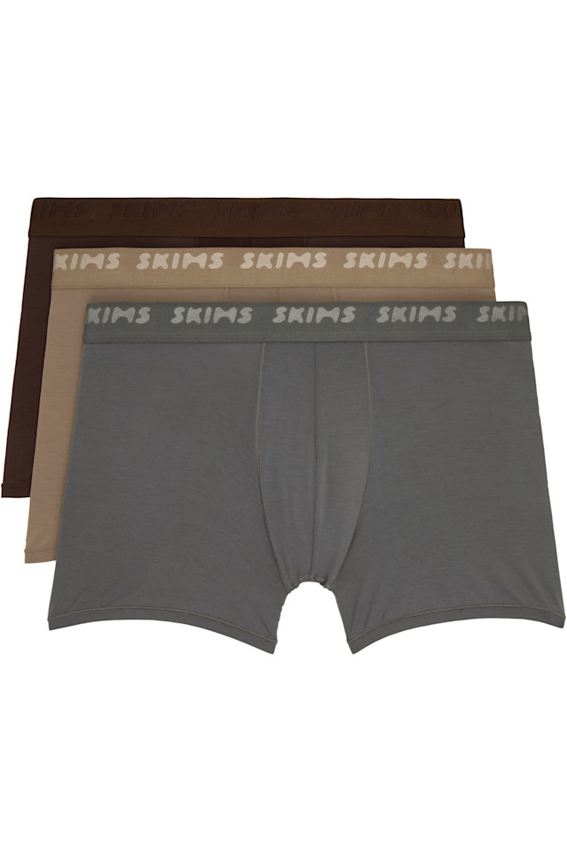 Трехкомплектные разноцветные эластичные боксеры Skims длиной 3 дюйма Skims, мультиколор
Трехкомплектные разноцветные эластичные боксеры Skims длиной 3 дюйма Skims, мультиколор