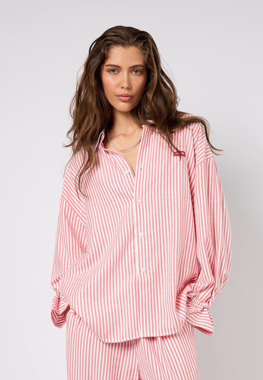 Блуза OH APRIL LUNA , White Crimson/White
Блуза OH APRIL LUNA , White Crimson/White