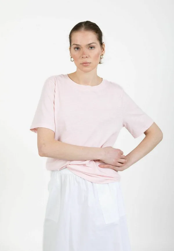 Обычная базовая футболка с сердечком Coster Copenhagen, Daisy Pink, Розовый, Обычная базовая футболка с сердечком Coster Copenhagen, Daisy Pink
Обычная базовая футболка с сердечком Coster Copenhagen, Daisy Pink, Розовый, Обычная базовая футболка с сердечком Coster Copenhagen, Daisy Pink