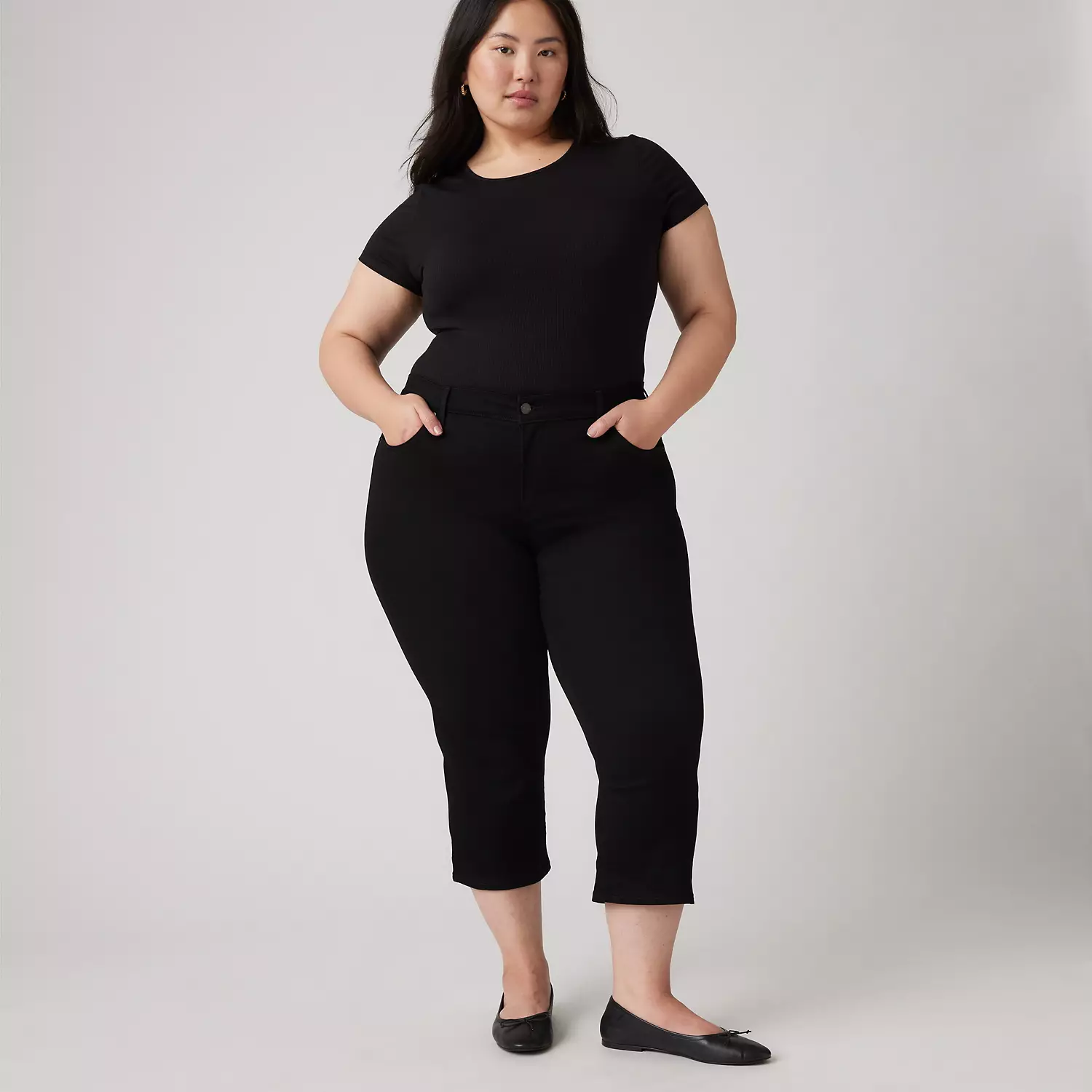 Женские джинсы-капри 311 Shaping Skinny (размер Plus) Levi's, цвет Soft Black
Женские джинсы-капри 311 Shaping Skinny (размер Plus) Levi's, цвет Soft Black