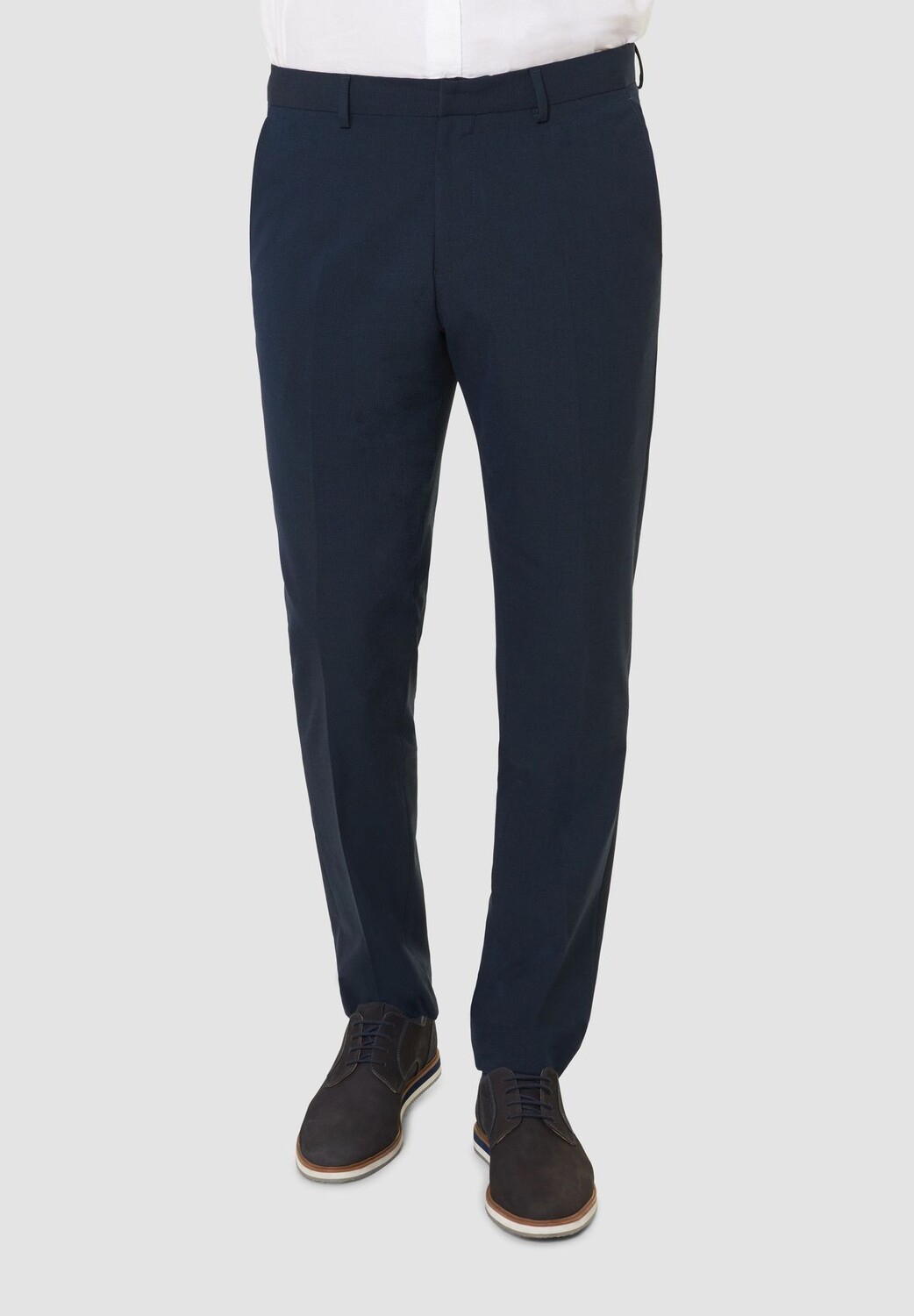 Брюки костюмные, зауженного кроя, с прожатыми складками, мужские s.Oliver BLACK LABEL, синий
Брюки костюмные, зауженного кроя, с прожатыми складками, мужские s.Oliver BLACK LABEL, синий