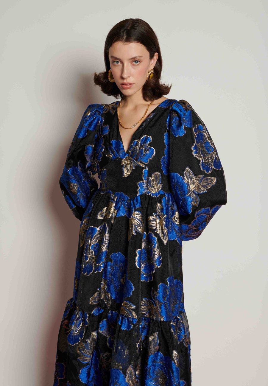 Платье Sister Jane BLUES JACQUARD, Blue
Платье Sister Jane BLUES JACQUARD, Blue