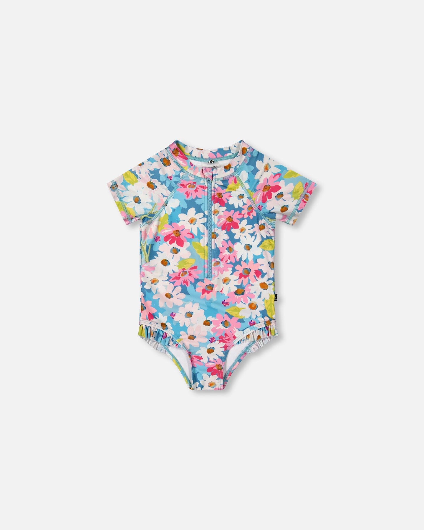 Слитный купальник с короткими рукавами и оборками, с принтом в виде белых, розовых и зеленых цветов Deux par Deux
Слитный купальник с короткими рукавами и оборками, с принтом в виде белых, розовых и зеленых цветов Deux par Deux