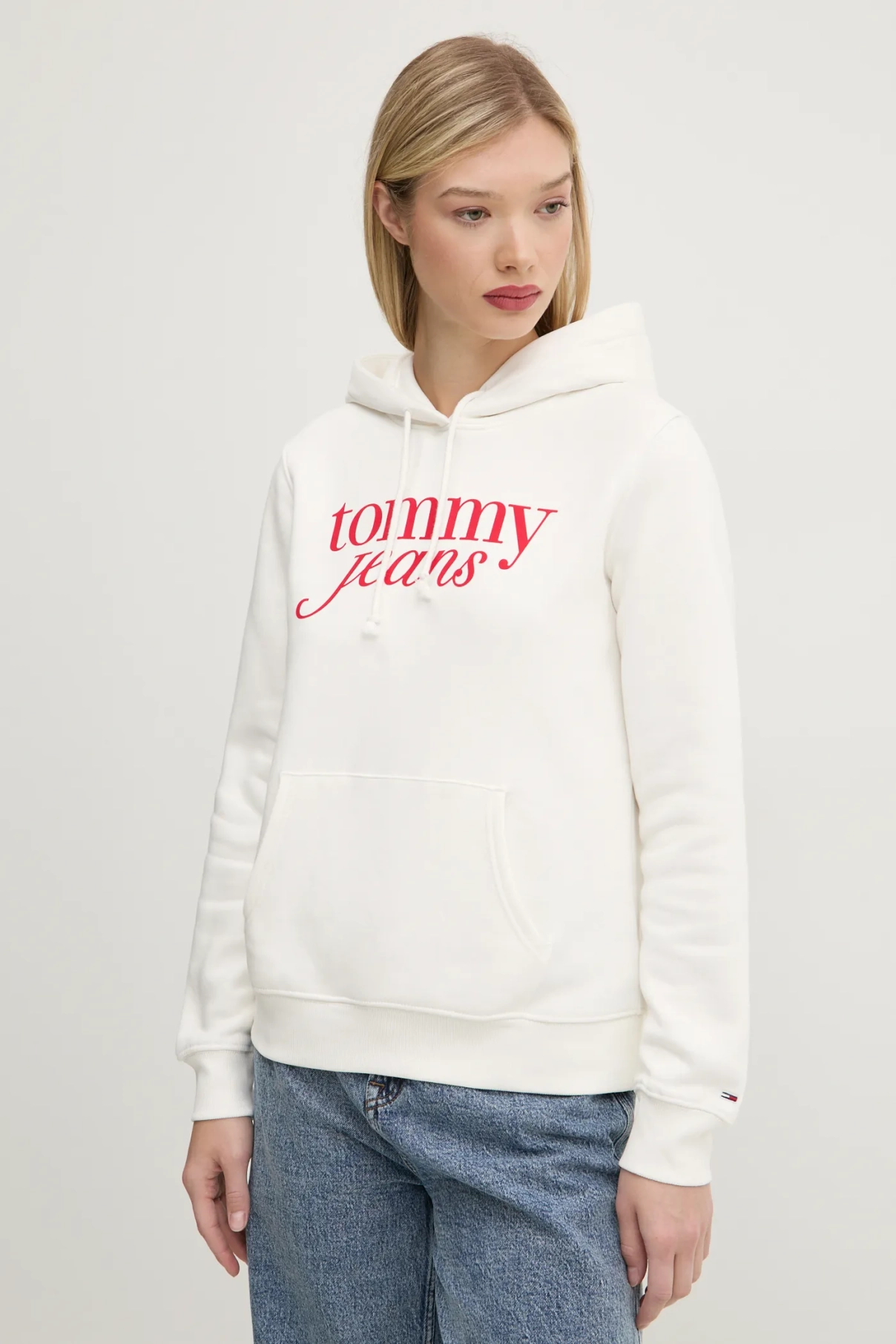 Толстовка Tommy Jeans, бежевый 
Толстовка Tommy Jeans, бежевый