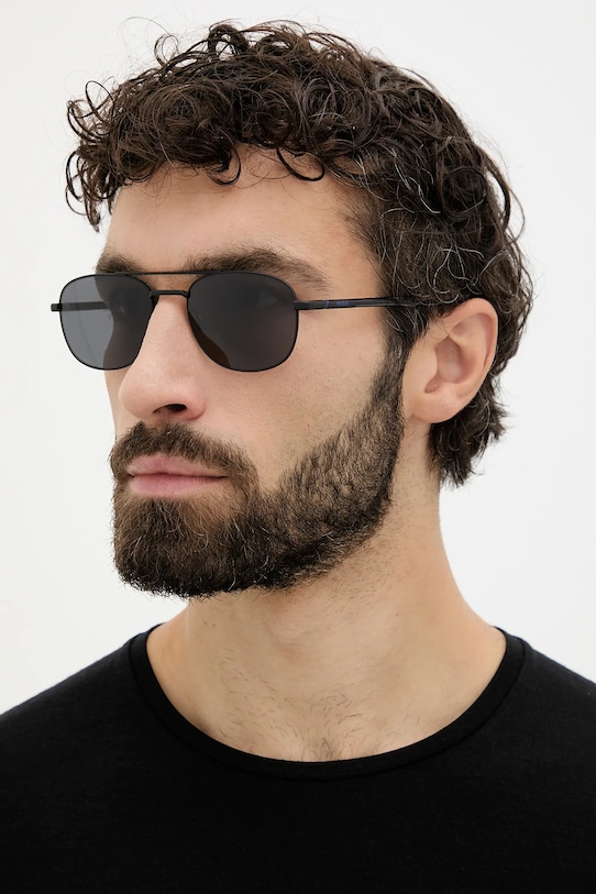 Солнцезащитные очки Hugo, черный
Солнцезащитные очки Hugo, черный