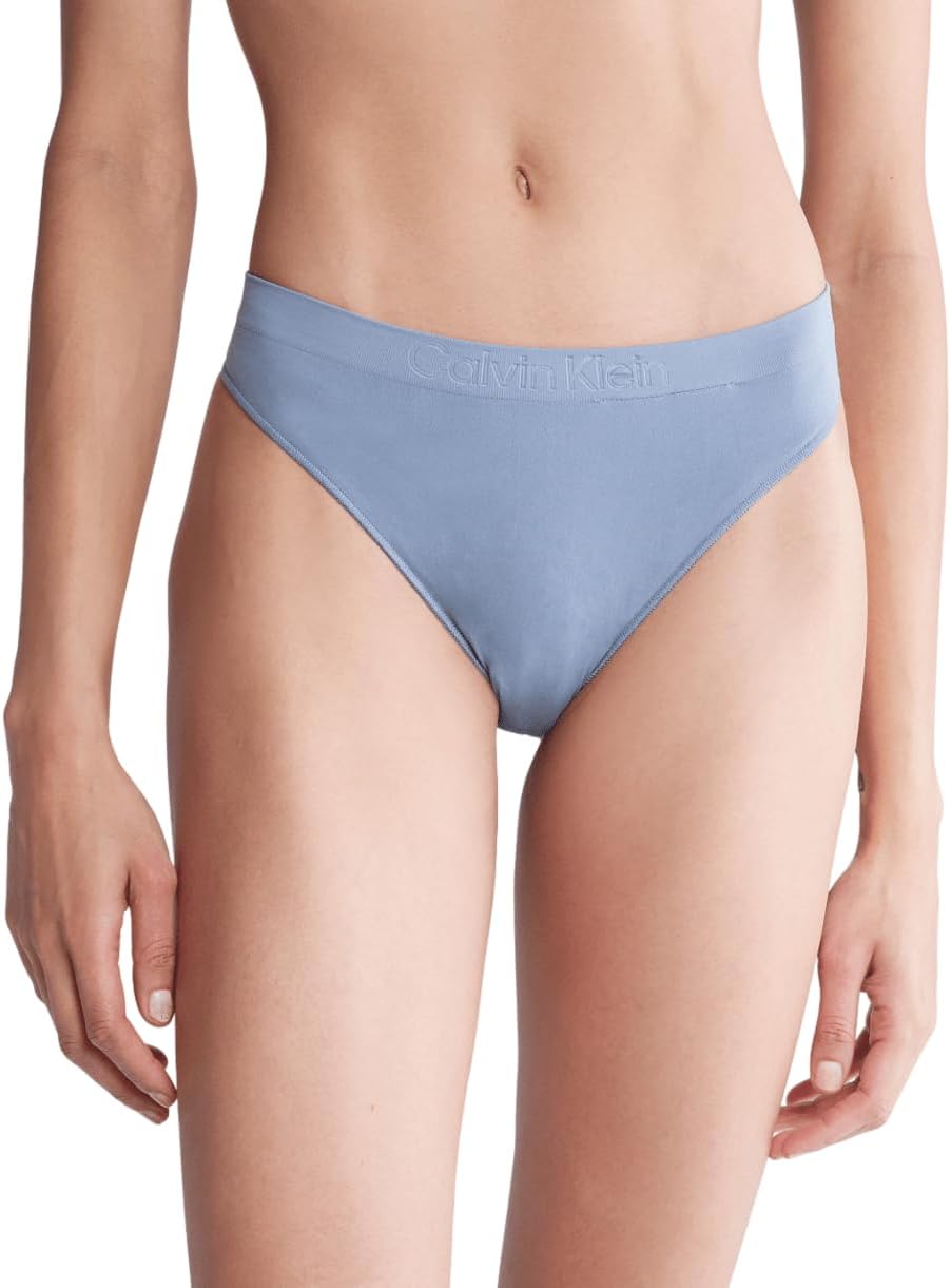 Женские стринги Calvin Klein Bonded Flex со средней посадкой, Flint Stone
Женские стринги Calvin Klein Bonded Flex со средней посадкой, Flint Stone