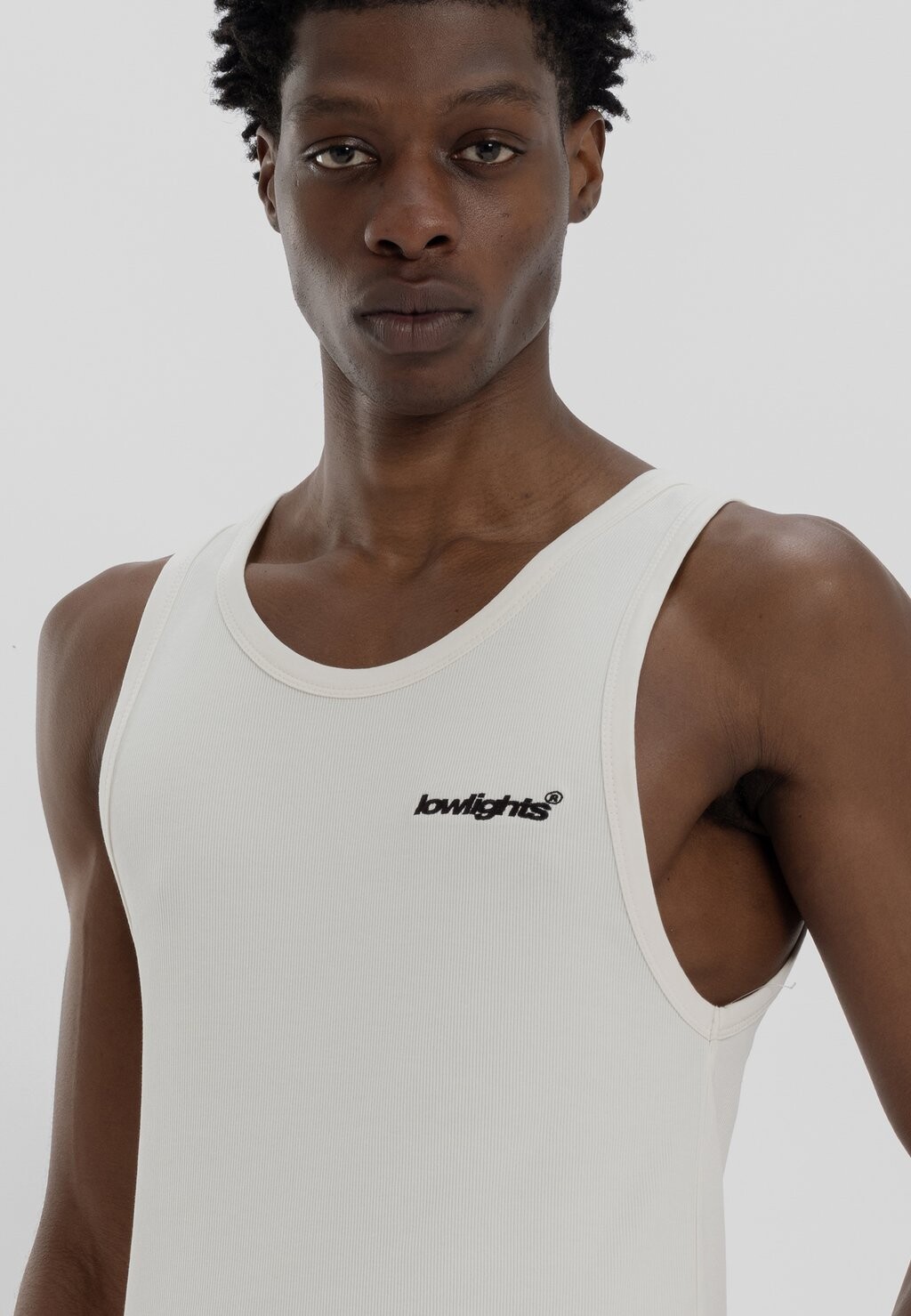 Топ BASIC TANK LOW LIGHTS STUDIOS®, цвет Ecru
Топ BASIC TANK LOW LIGHTS STUDIOS®, цвет Ecru