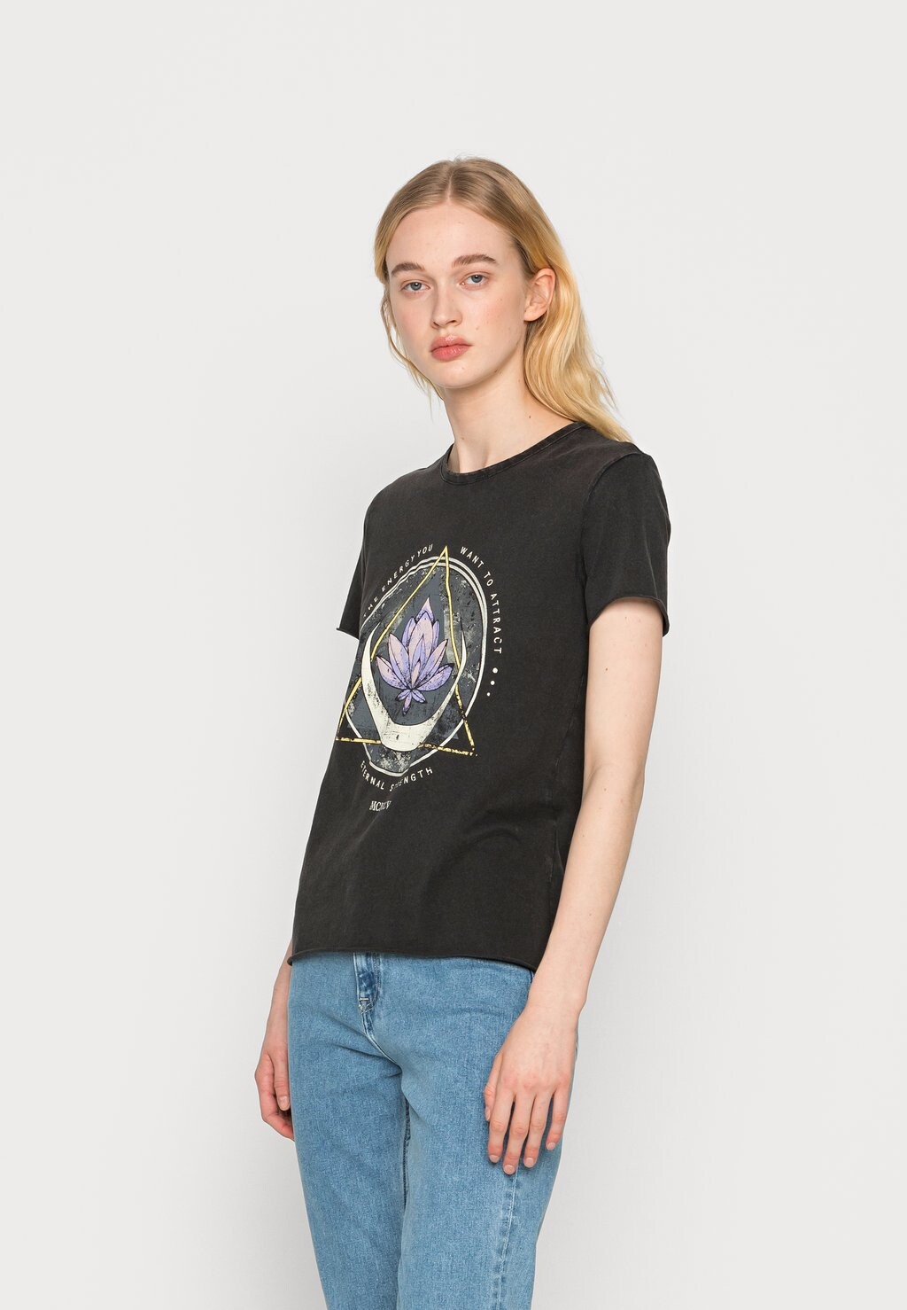 Футболка с принтом ONLY, черный
Футболка с принтом ONLY, черный