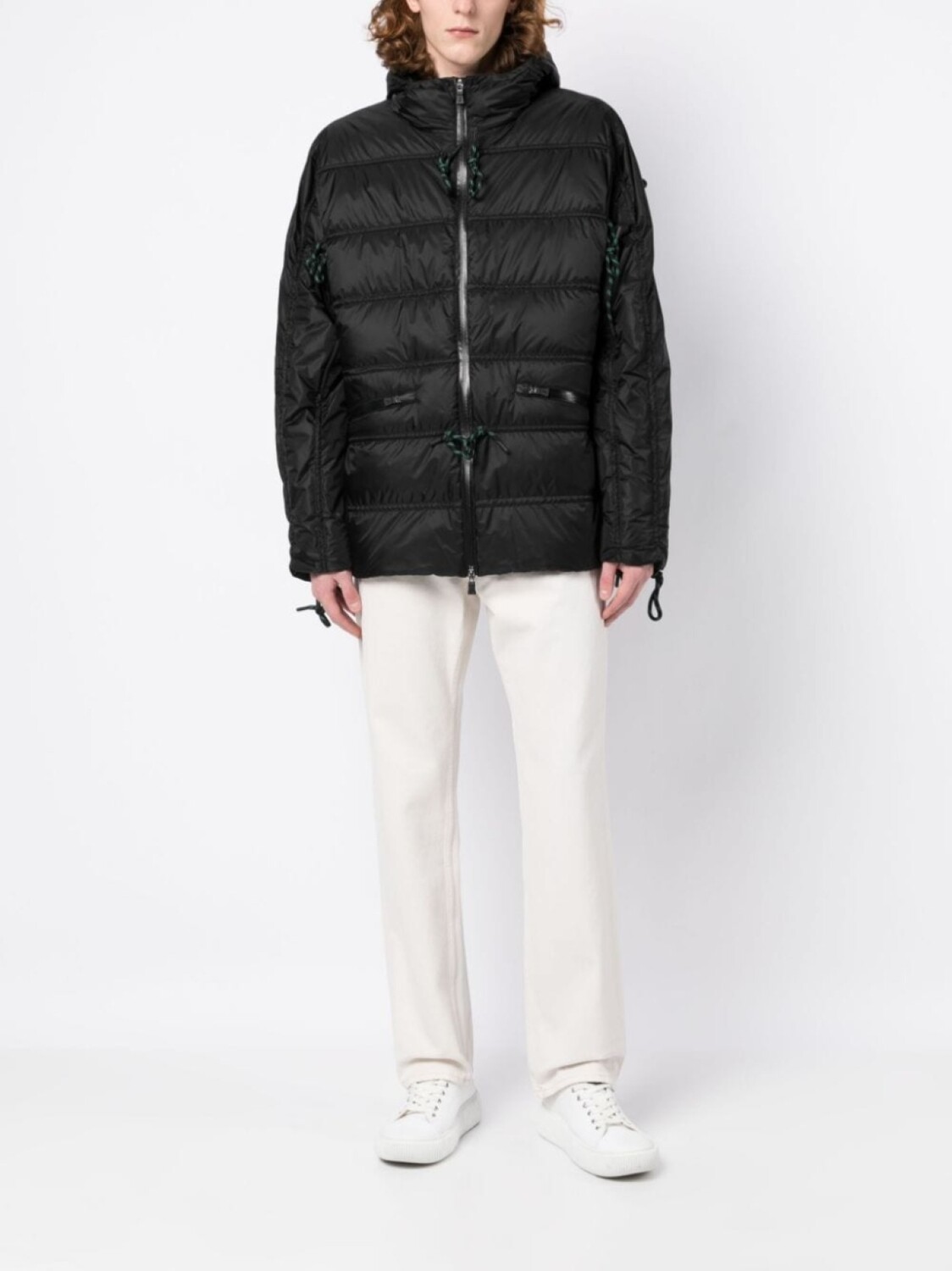 Пуховик на молнии с капюшоном Herno, черный
Пуховик на молнии с капюшоном Herno, черный