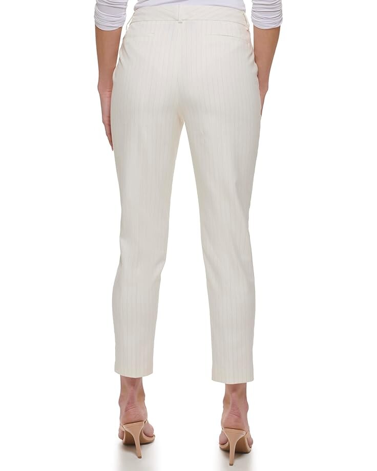 Брюки DKNY Pin Stripe Essex Pants, цвет White/Sand
Брюки DKNY Pin Stripe Essex Pants, цвет White/Sand