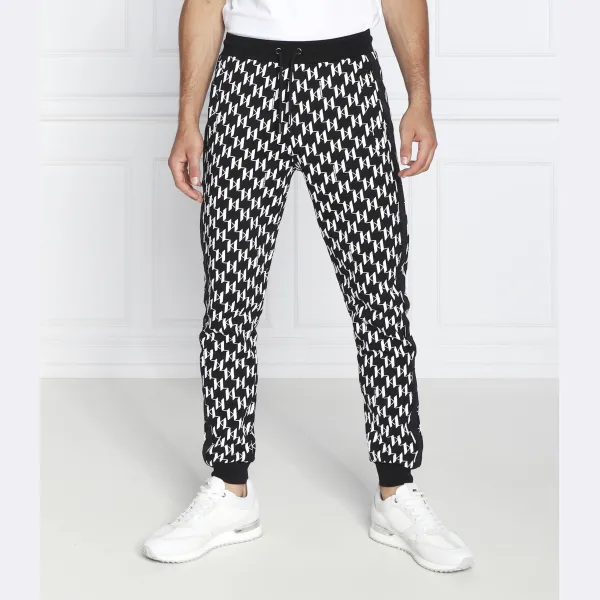 Спортивные брюки стандартного кроя Karl Lagerfeld, черный
Спортивные брюки стандартного кроя Karl Lagerfeld, черный